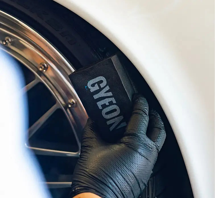 Gyeon Q2M Tire Applicator