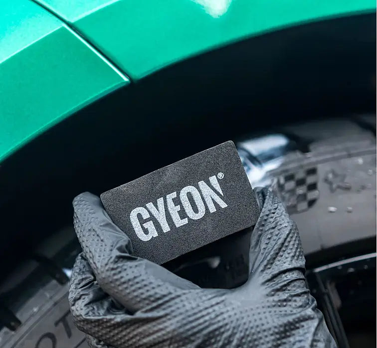 Gyeon Q2M Tire Applicator