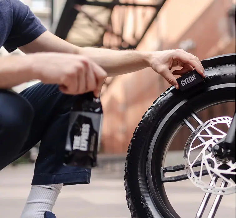 Gyeon Q2M Tire Express