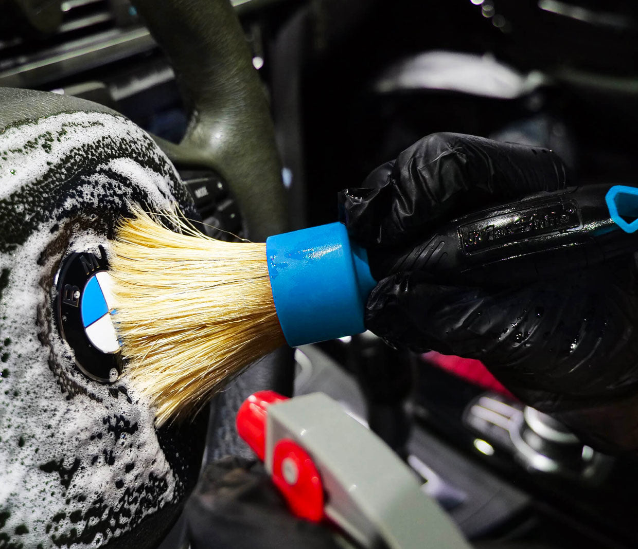 Maxshine Natural Boar's Hair Detailing Stubby Brush - Blue